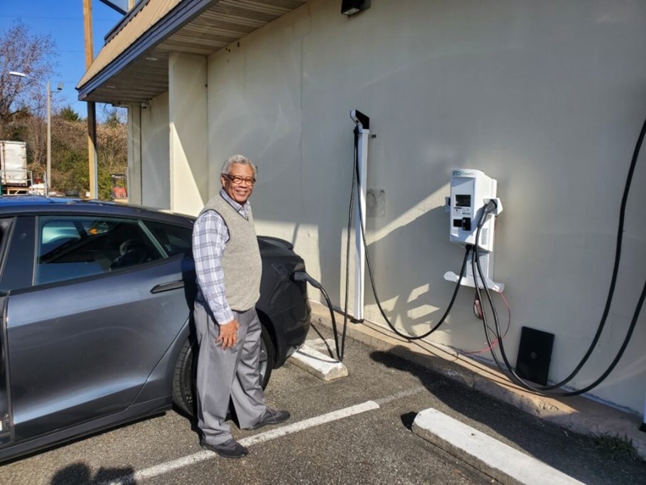 Electric Vehicle Charger Bay Electric Co. Headquarters Bay Electric Co.